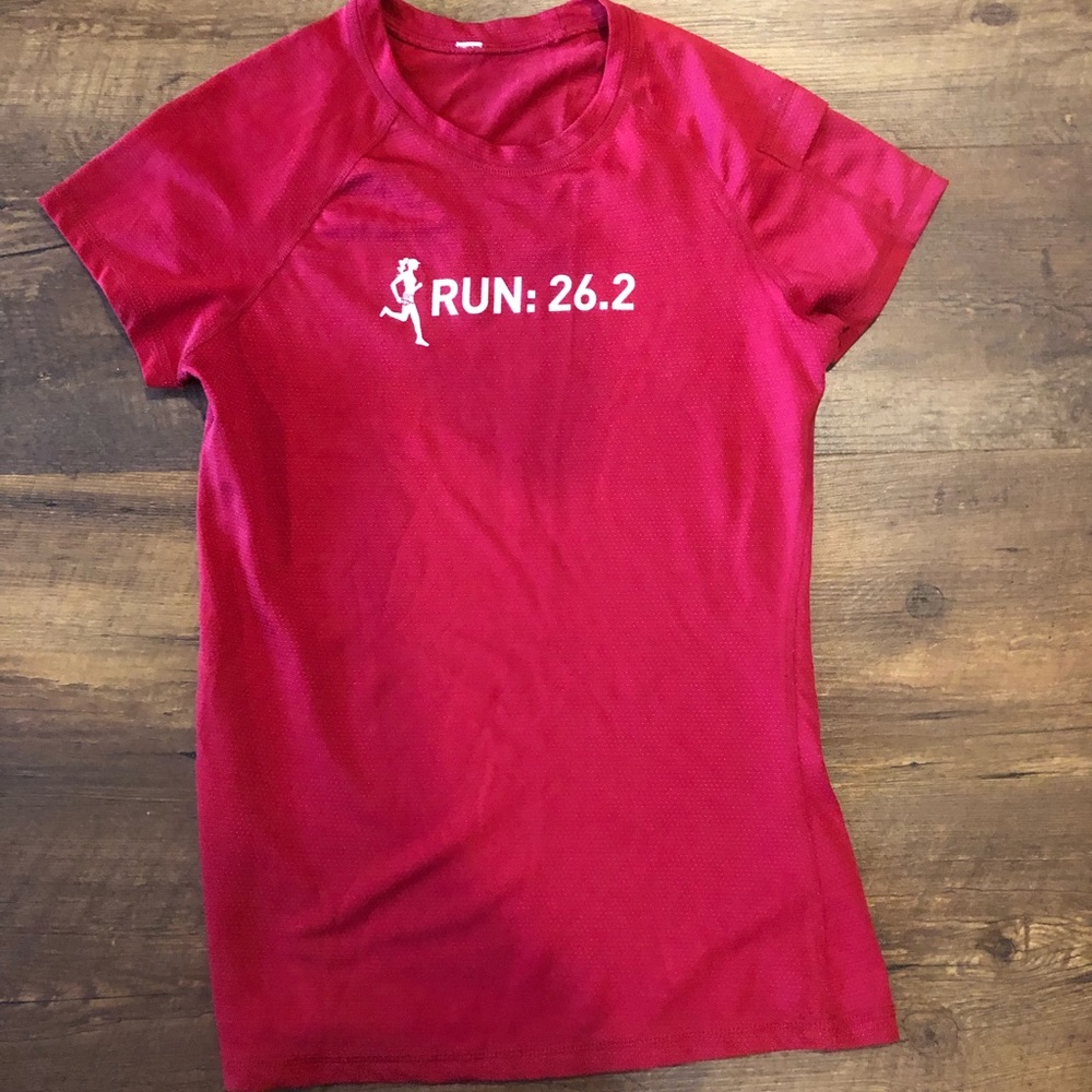 Lululemon Boston Marathon red size 4 tee